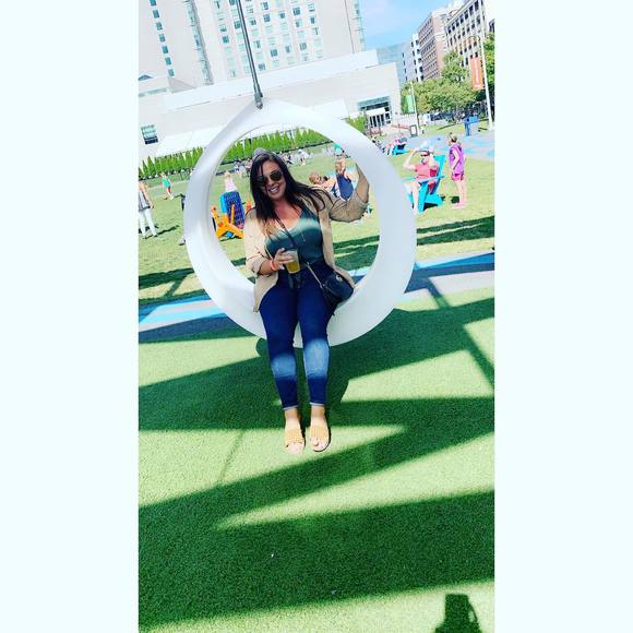 Meet your Posher, Graziella - Picture 1 of 3